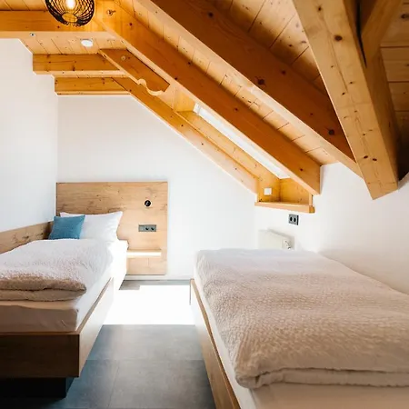 Moderne 3 Zi.-fewo Blackforestart Naehe Freiburg