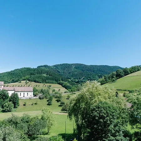 Moderne 3 Zi.-fewo Blackforestart Naehe Freiburg * Simonswald