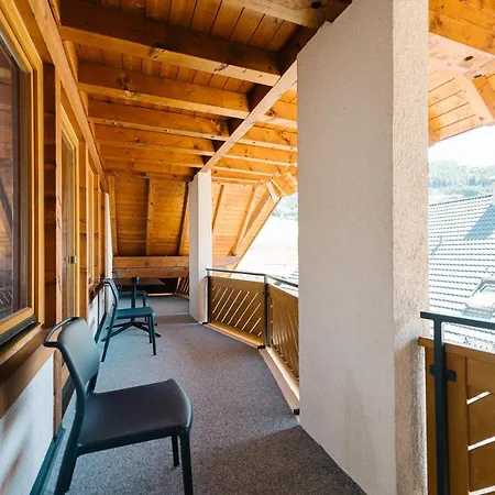 Apartamento Moderne 3 Zi.-fewo Blackforestart Naehe Freiburg *