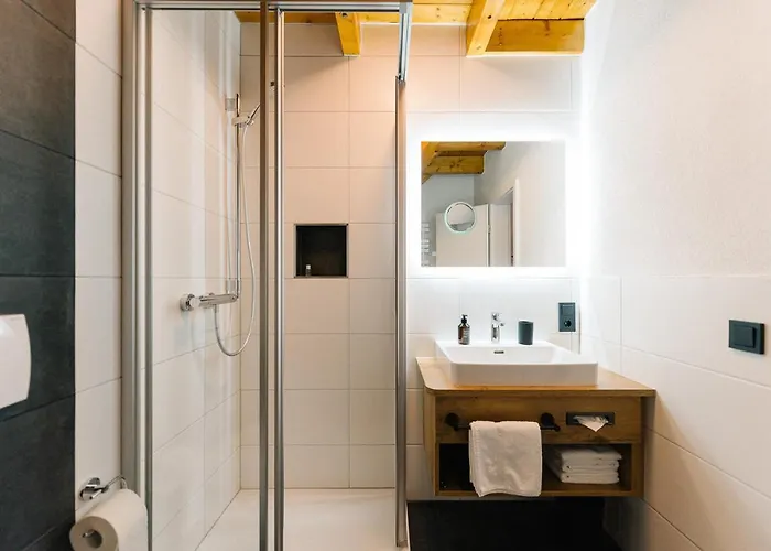 Moderne 3 Zi.-fewo Blackforestart Naehe Freiburg *