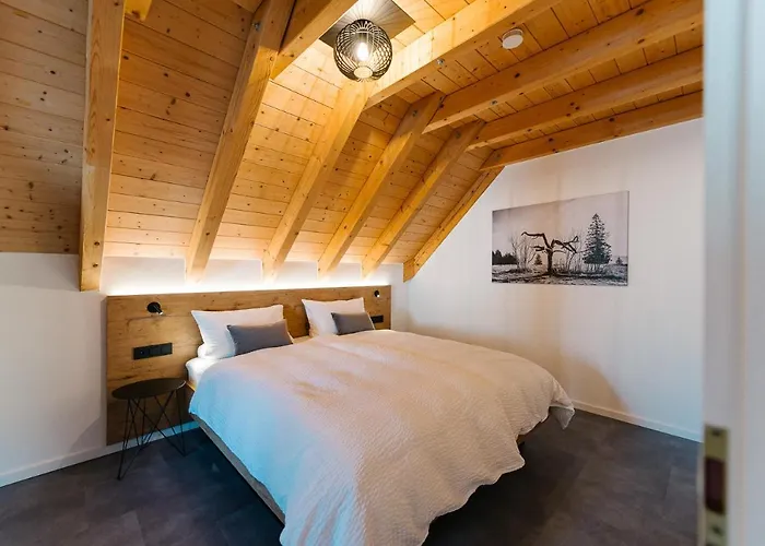 شقة Moderne 3 Zi.-fewo Blackforestart Naehe Freiburg *