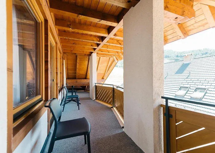 شقة Moderne 3 Zi.-fewo Blackforestart Naehe Freiburg *